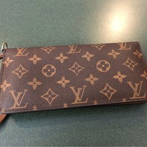 Luis Vuitton organizer Insolite Wallet
